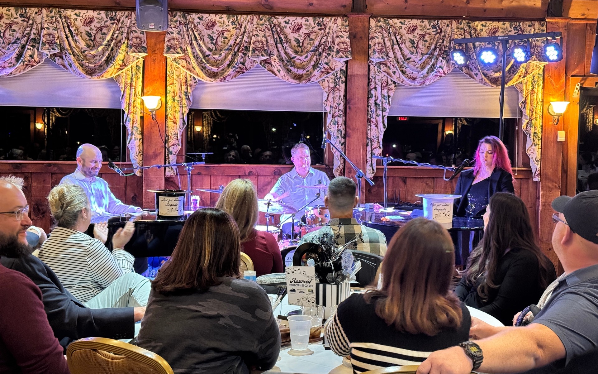 Dueling Pianos
